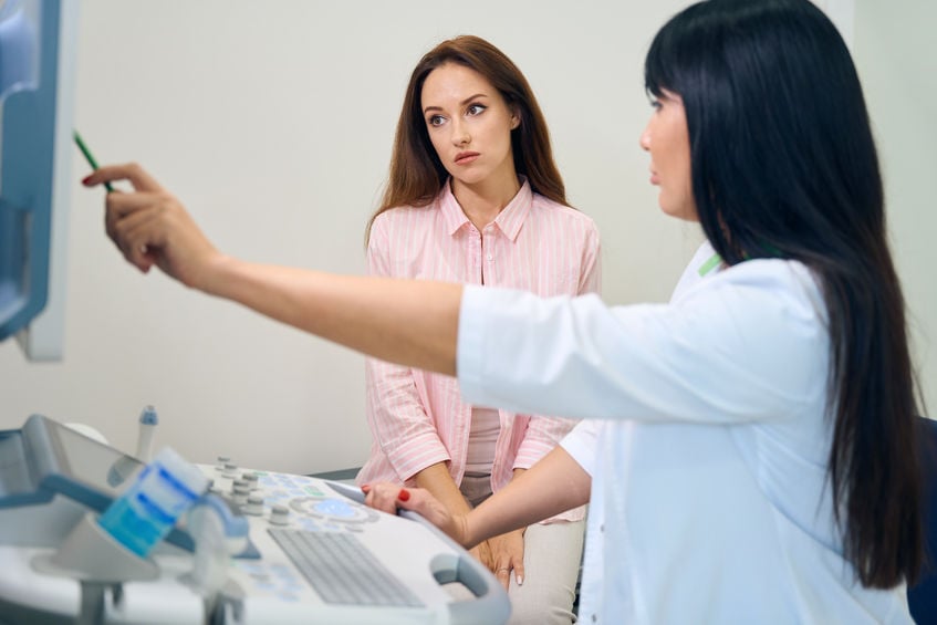 mid-iowa-fertility-How-Endometriosis-Can-Impact-Fertility-3-Treatment-Options-For-Pregnancy